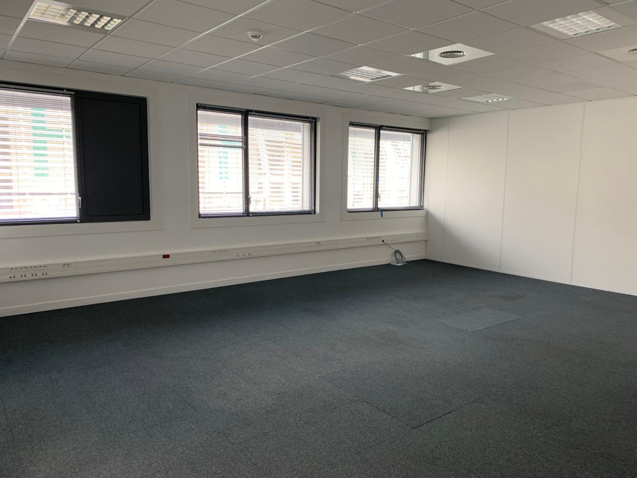 Bureau Villeneuve-d'Ascq 1173m² Location bureau Villeneuve-d'Ascq Nord OLBUR2529409 4